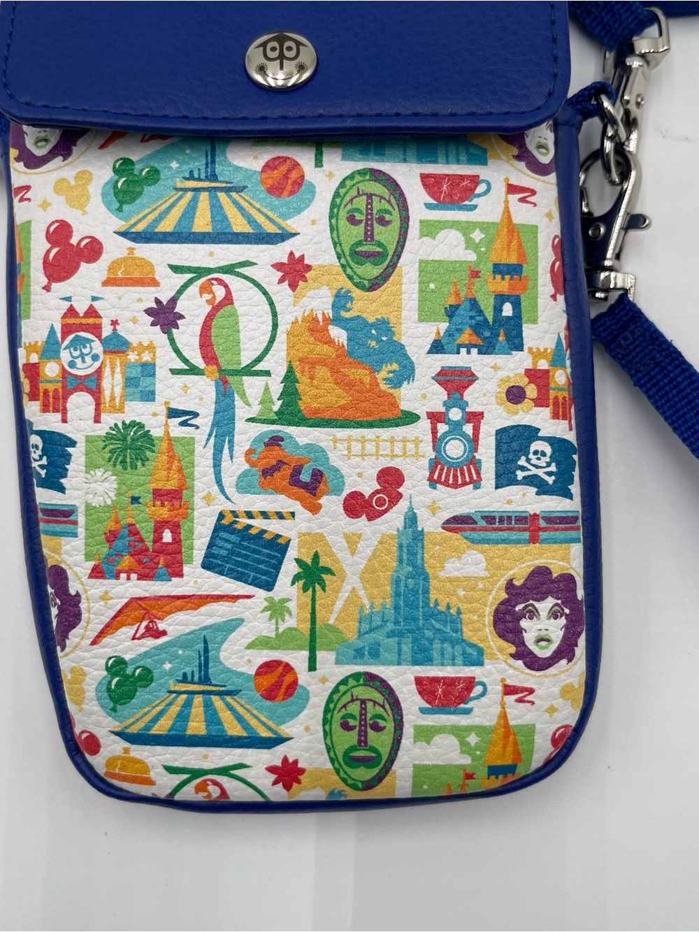 Disney Dtech Phone Crossbody Case Attraction Collage Themed Travel Compact - Picture 4 of 13